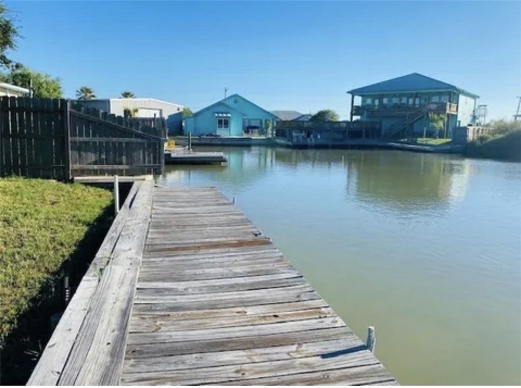 106&108 Lakeview, Rockport, TX 78382 — photo 2