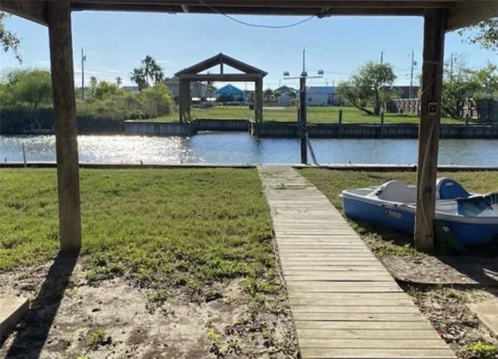 106&108 Lakeview, Rockport, TX 78382 — photo 4