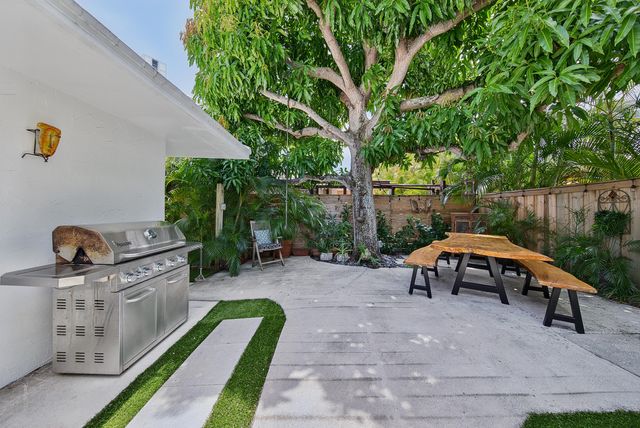 1929 S Ocean Drive, Fort Lauderdale, FL 33316