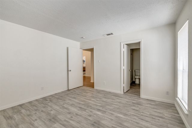 2733 Saint George Place, Arlington, TX 76015