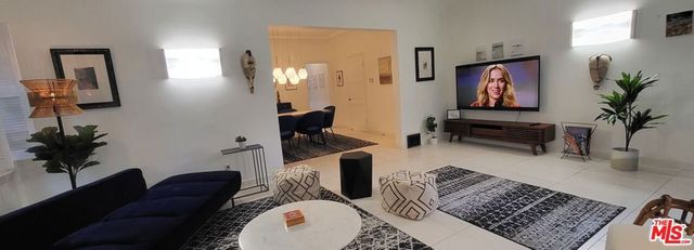 137 N Sycamore Avenue 2, Los Angeles, CA 90036