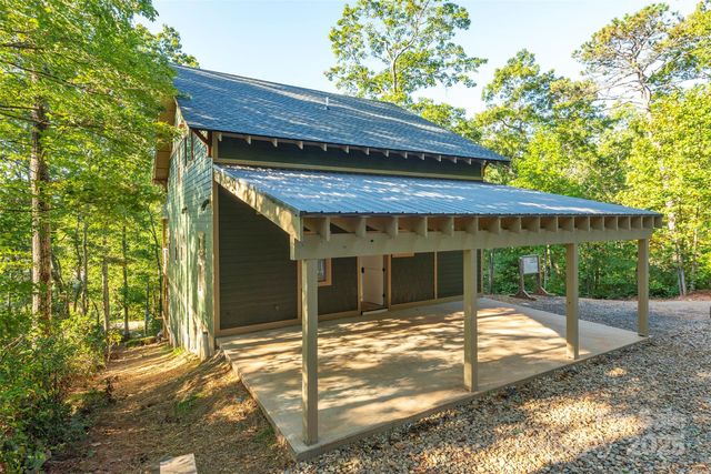 105 Bartram Way, Black Mountain, NC 28711