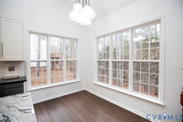 107 Cabells Ct, Farmville, VA 23901