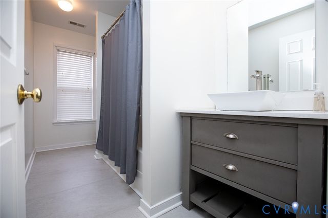 107 Cabells Ct, Farmville, VA 23901