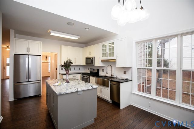 107 Cabells Ct, Farmville, VA 23901