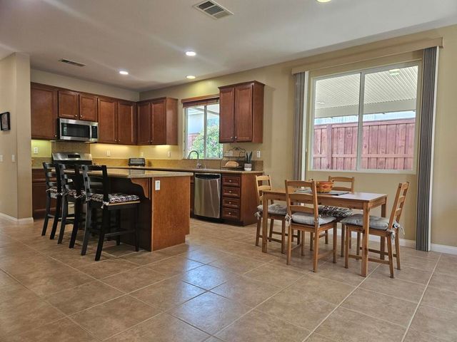9270 Stephenson Lane, Hemet, CA 92545