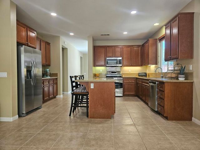 9270 Stephenson Lane, Hemet, CA 92545