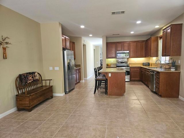 9270 Stephenson Lane, Hemet, CA 92545