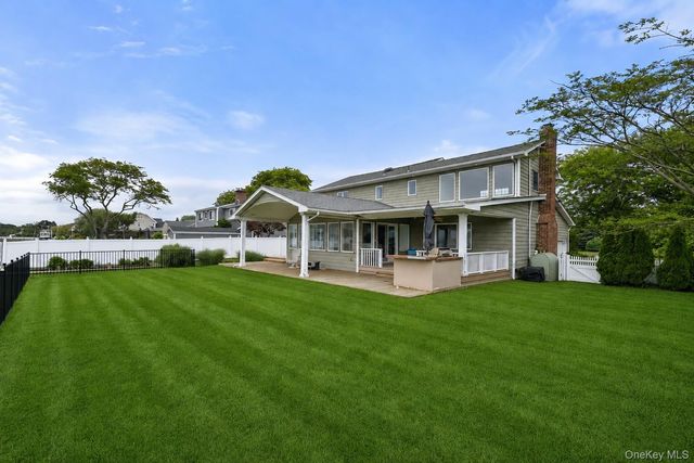 154 Sunset Drive, Sayville, NY 11782