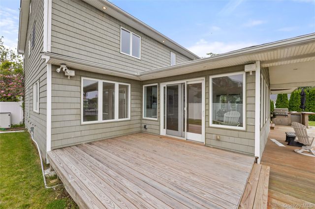 154 Sunset Drive, Sayville, NY 11782