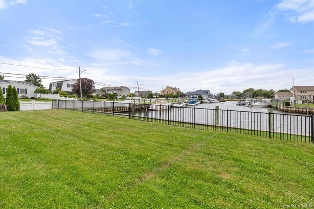 154 Sunset Drive, Sayville, NY 11782