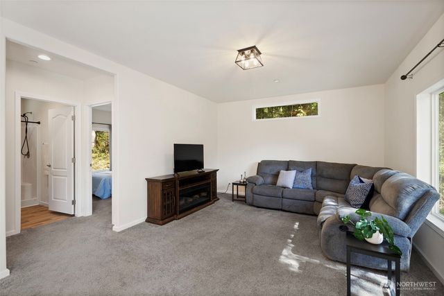 31571 Night Owl Avenue NE, Kingston, WA 98346