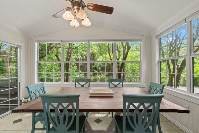 198 Lake Drive, Enchanted Oaks, TX 75156