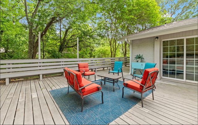 198 Lake Drive, Enchanted Oaks, TX 75156