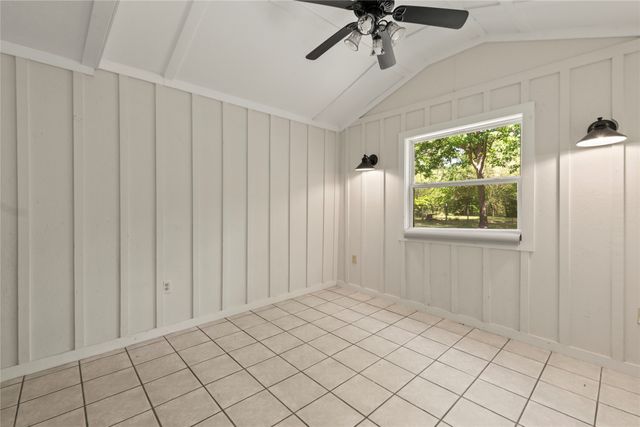 198 Lake Drive, Enchanted Oaks, TX 75156