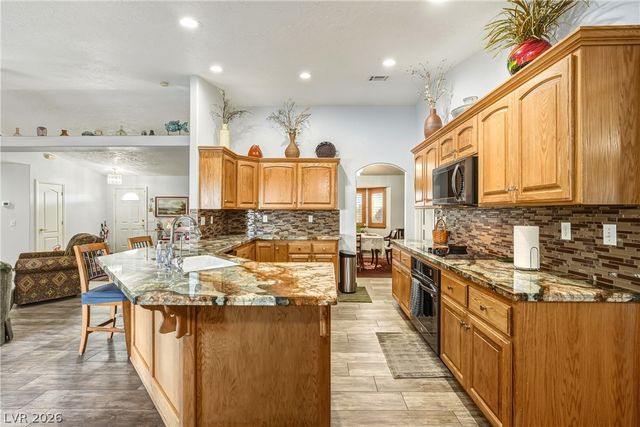 2060 Red Rock Drive, Pahrump, NV 89048