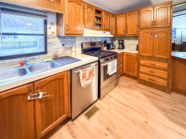 81 Cherry Court, Muskegon, MI 49445