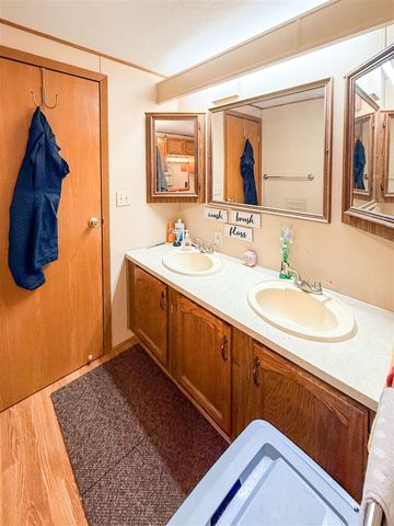 81 Cherry Court, Muskegon, MI 49445