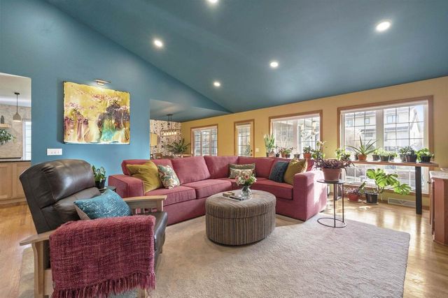 W8199 Bridle Path, Lake Mills, WI 53551