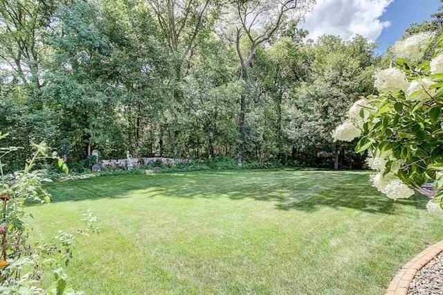 W8199 Bridle Path, Lake Mills, WI 53551