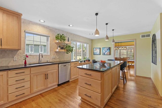 W8199 Bridle Path, Lake Mills, WI 53551