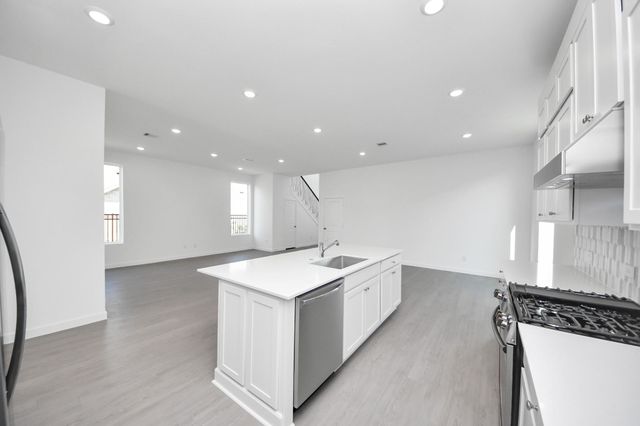 27111 Blue Pool Dr, Katy, TX 77493