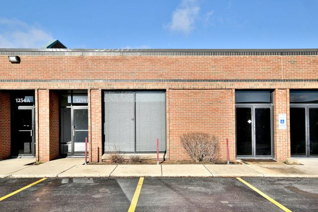 1254 REMINGTON Road B, Schaumburg, IL 60193