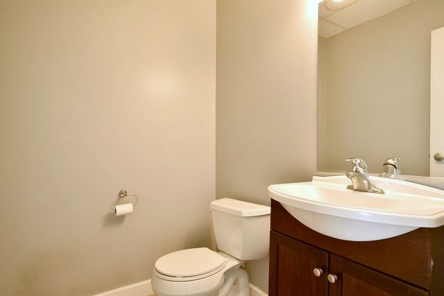 1254 REMINGTON Road B, Schaumburg, IL 60193