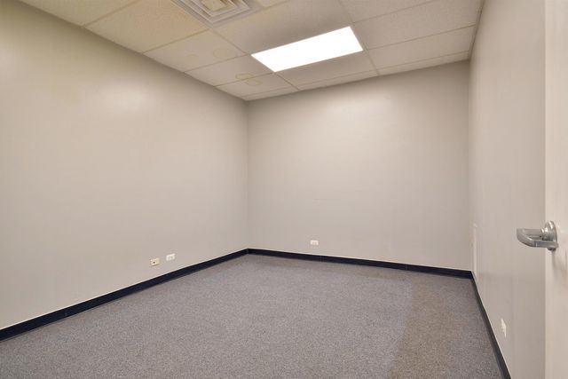 1254 REMINGTON Road B, Schaumburg, IL 60193