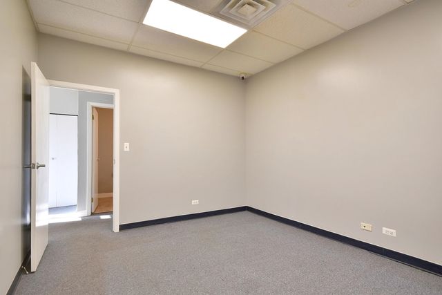 1254 REMINGTON Road B, Schaumburg, IL 60193