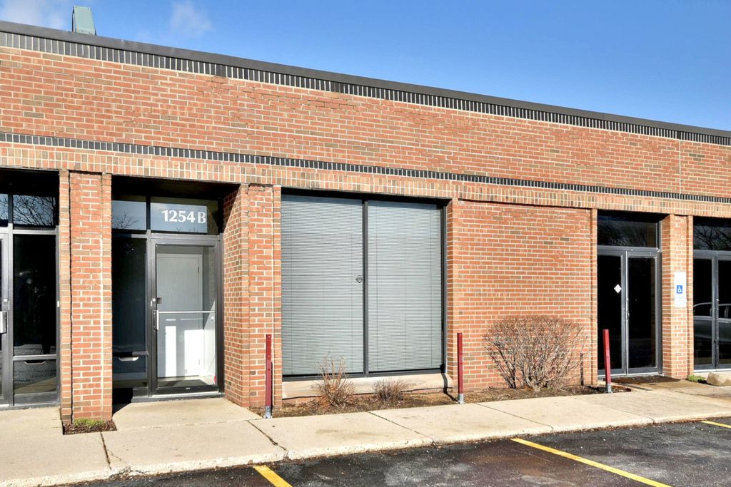 1254 REMINGTON Road B, Schaumburg, IL 60193
