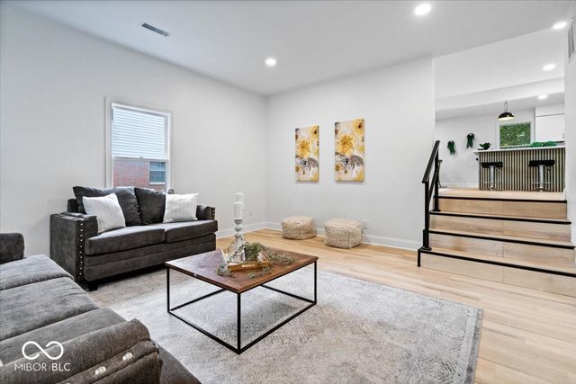 927 Stockton Street, Indianapolis, IN 46260