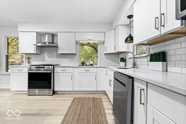 927 Stockton Street, Indianapolis, IN 46260