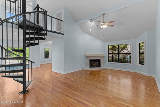 201 Nantucket Court, Wilmington, NC 28412