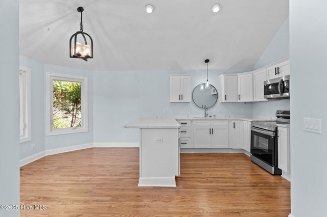 201 Nantucket Court, Wilmington, NC 28412