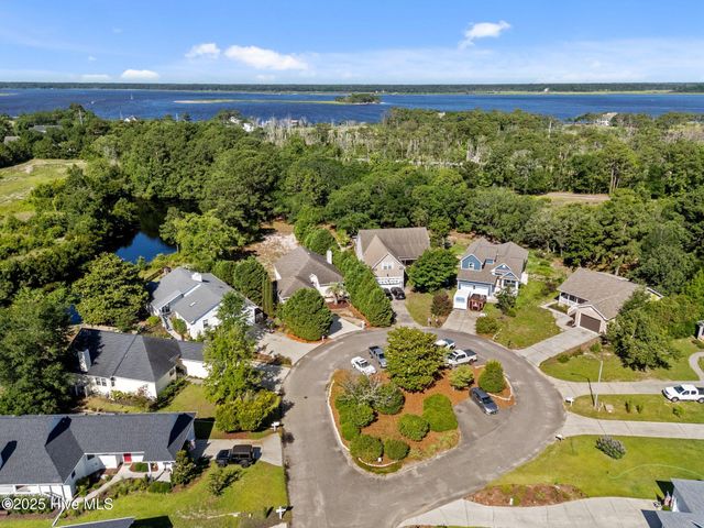 201 Nantucket Court, Wilmington, NC 28412