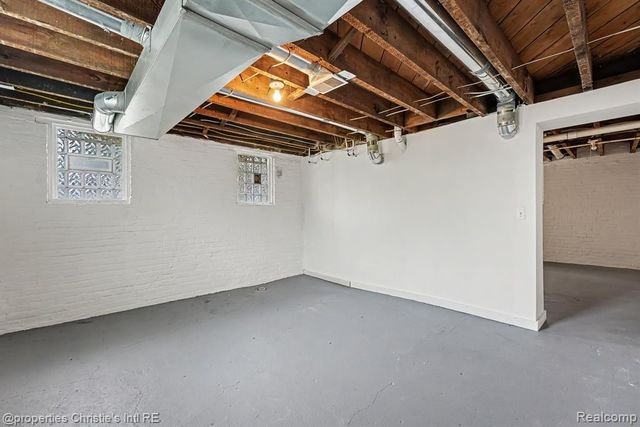 605 Atkinson Street, Detroit, MI 48202