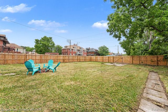 605 Atkinson Street, Detroit, MI 48202