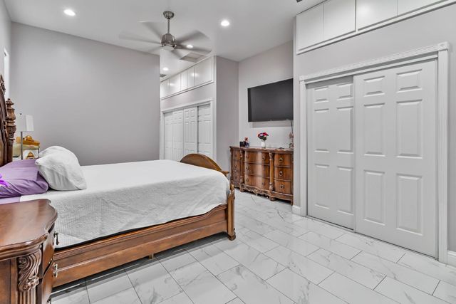 1435 N Valentine Avenue, Fresno, CA 93722