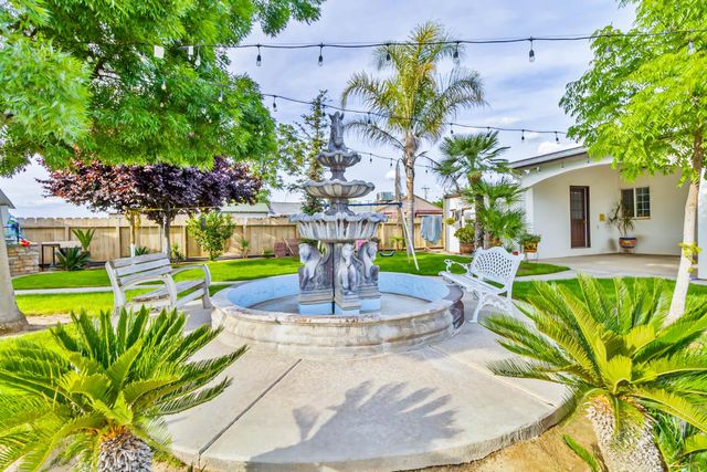 1435 N Valentine Avenue, Fresno, CA 93722