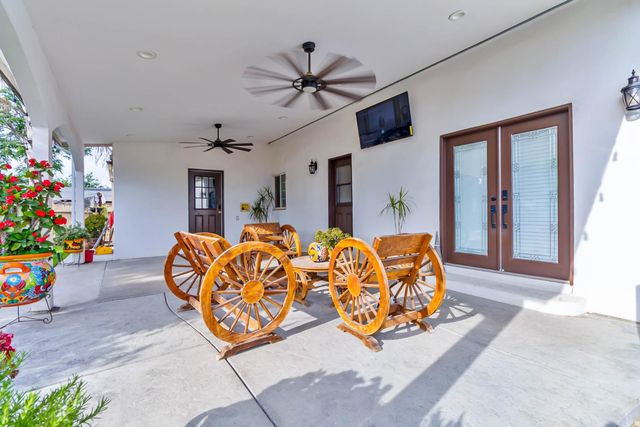 1435 N Valentine Avenue, Fresno, CA 93722