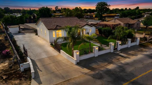 1435 N Valentine Avenue, Fresno, CA 93722