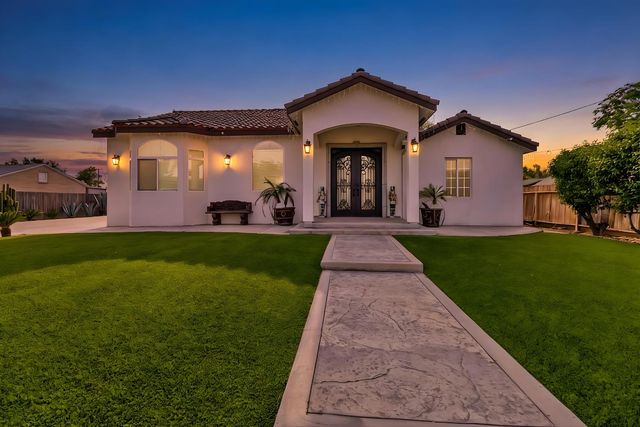 1435 N Valentine Avenue, Fresno, CA 93722