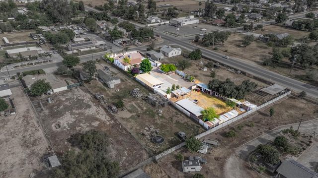 1435 N Valentine Avenue, Fresno, CA 93722