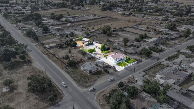 1435 N Valentine Avenue, Fresno, CA 93722