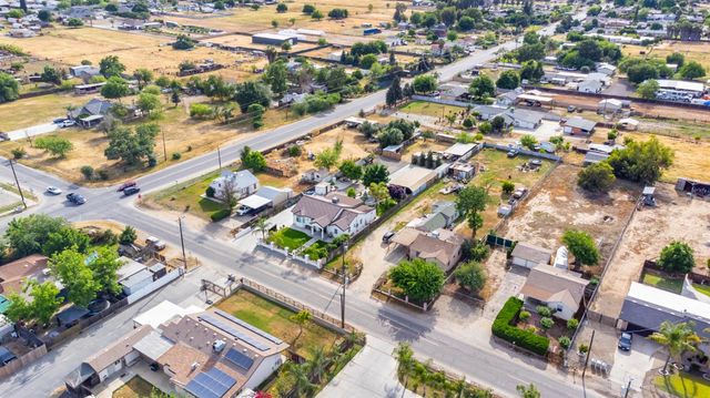 1435 N Valentine Avenue, Fresno, CA 93722