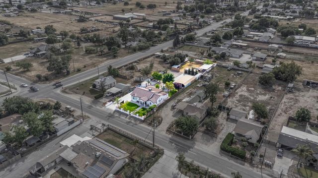 1435 N Valentine Avenue, Fresno, CA 93722