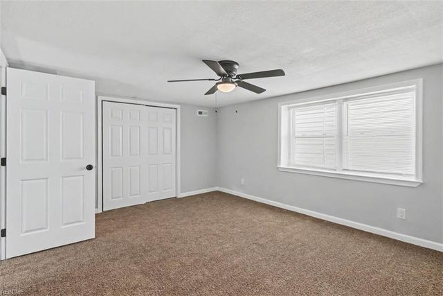 27 Maplewood ST, Hampton, VA 23669