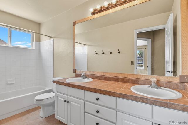 20419 E Mansfield Avenue, Aurora, CO 80013