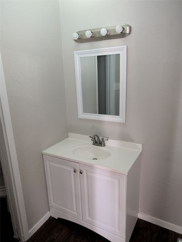 1725 Bunch Drive, Fort Worth, TX 76112